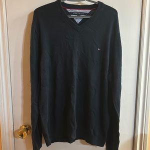 Tommy Hill-figure Crewneck